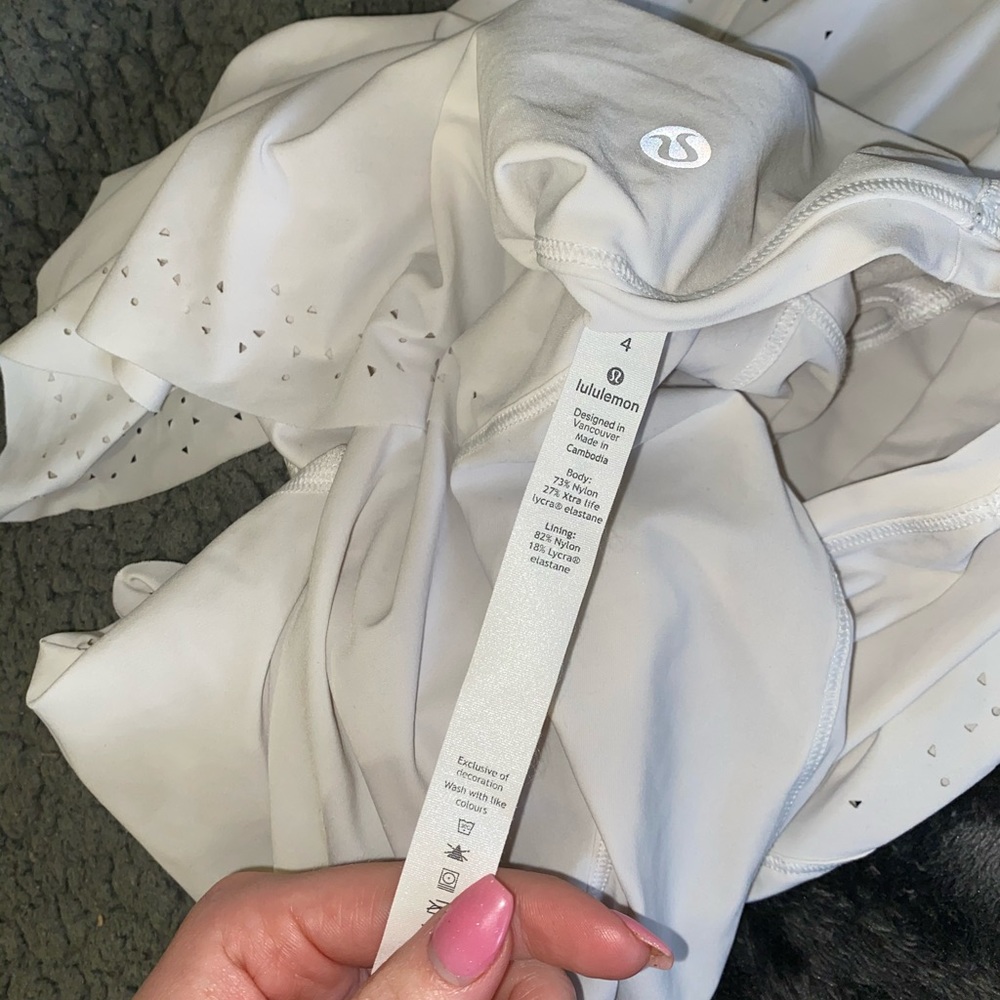 Lululemon open back shirt